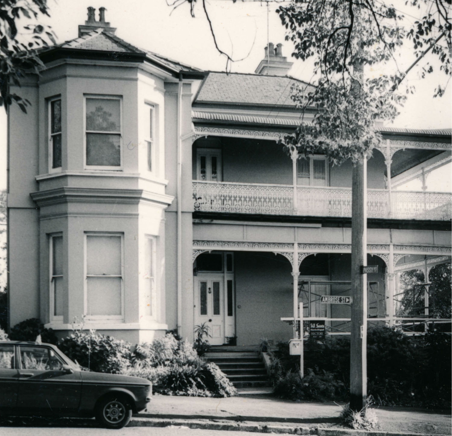 2 Ambrose Street The Heritage of Hunters Hill Green Book